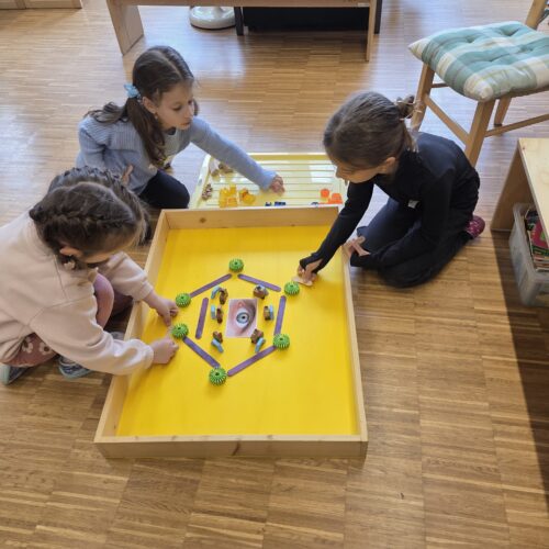 Kinder legen Mandala